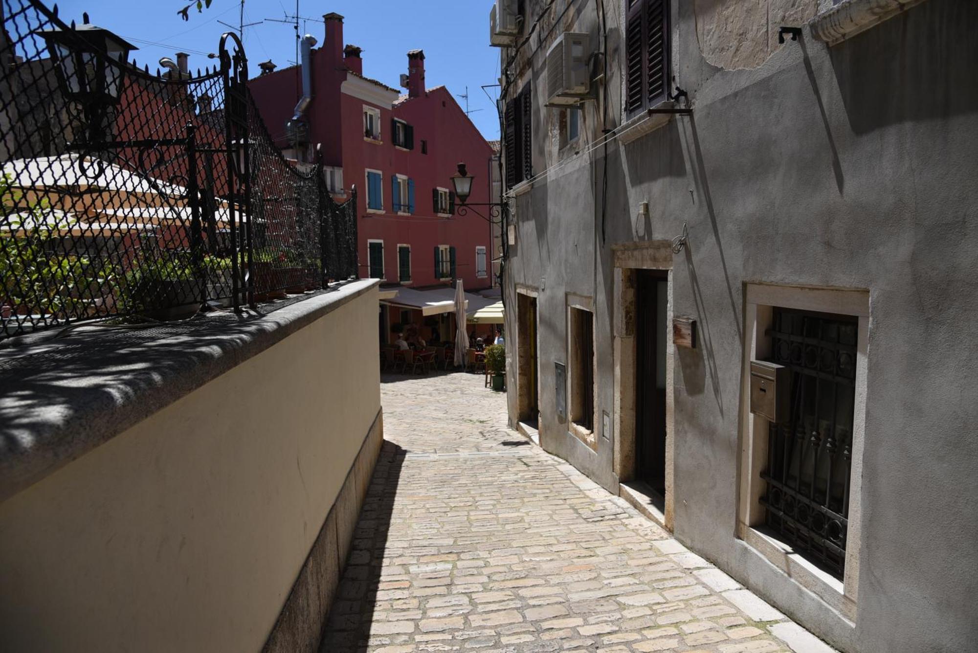 Central Apartments Circolo Rovinj Exterior photo